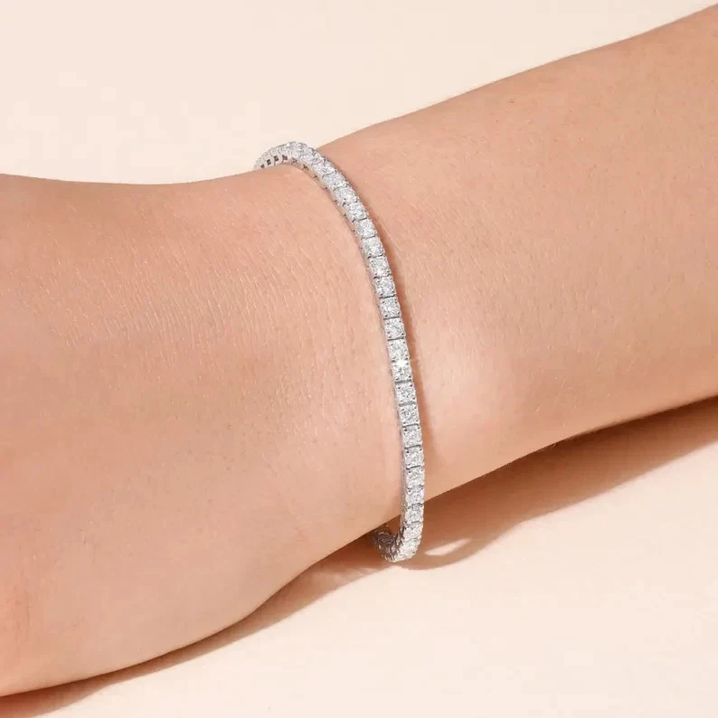 Brazalete de tenis de diamantes naturales de 4 quilates de corte redondo para cualquier ocasión platino 950 Foto 2 de 4