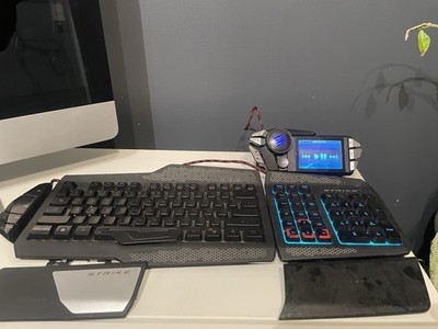 Mad Catz S.T.R.I.K.E. 7 Modular Gaming Keyboard Touchscreen Control Unit 