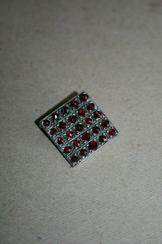 Broche Ancienne En Métal Argenté Avec Petits Brillants - Style Rétro élégant