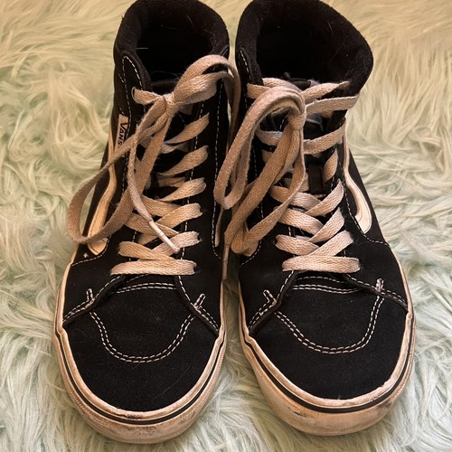 Vans High Top Sneaker Shoes Youth Kids Size 3 Black White Canvas Classic Lace Up - Picture 2 of 6
