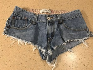 levis denim wedgie fit shorts