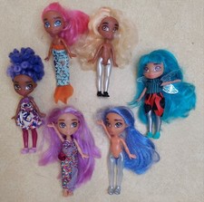 Lot of 6 Just Play Hairdorables Hairmazing Dolls Mini/ Small 4.5  W/clothes