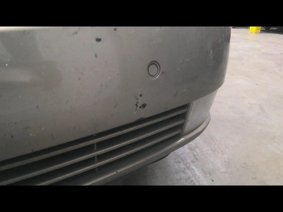 Used Front Bumper Assembly Front fits: 2006 Cadillac Dts w/front and rear park a Foto 2 de 4