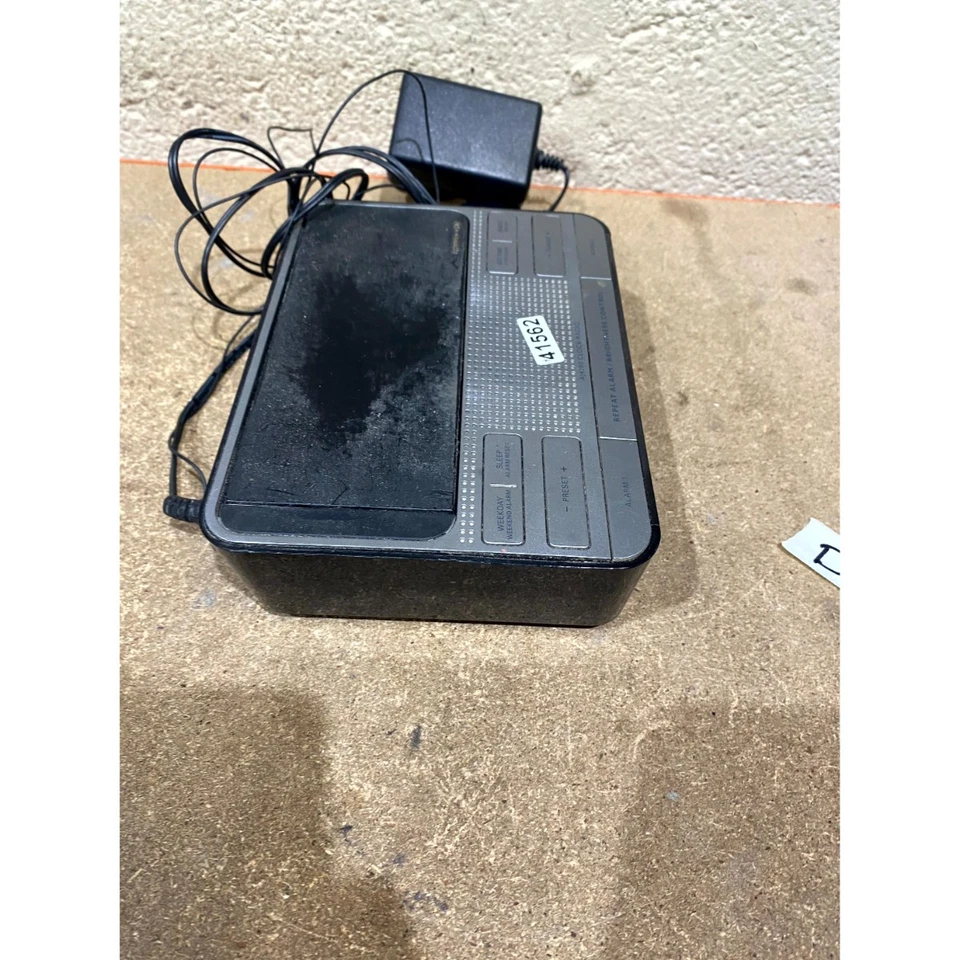 Philips AJ4200/05 Digital Tuning Clock Radio Black DC6.5V 20 Watts with Adapter - Image 4 of 4