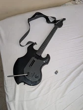 PDP RIFFMASTER - Wireless Guitar Controller for Xbox - INCLUDES DONGLE