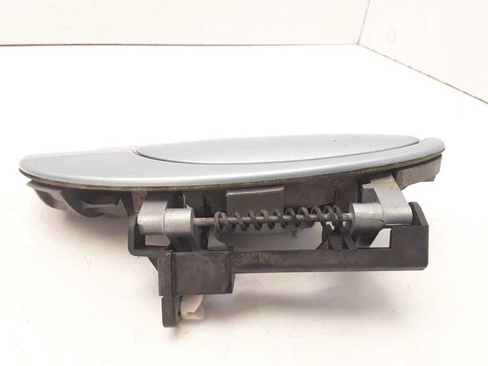 Citroen C5 2.0i 16V 103kW 2005 maçaneta externa traseira esquerda 9642929180 EYLC - Imagem 3 de 4