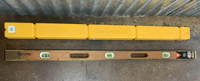 4ft Johnson Level & Tool No. 748 Wood  and Brass 48'' Level w/ Level Guard Case