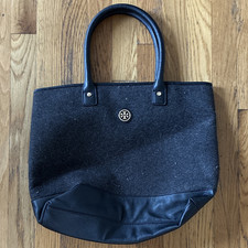 Tory Burch Black Logo Tote Gold Hardware Magnetic Closure Double Handles Pockets