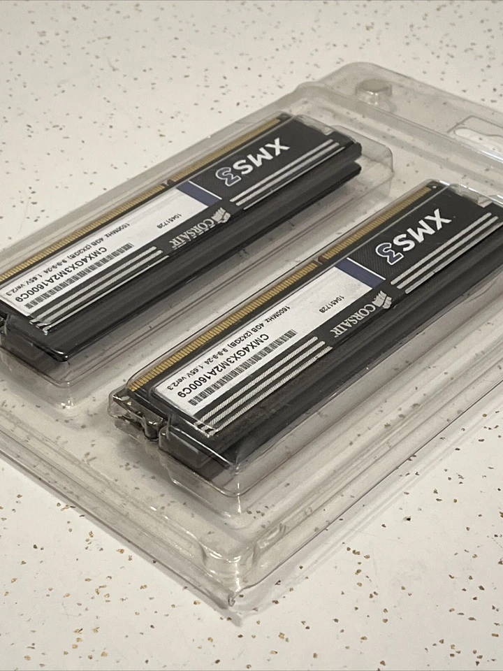 CORSAIR 4pack XMS3 Memory 4GB (2X2GB) 1600Mhz, model: CMX4GX3M2A1600C9-New - Image 4 of 4