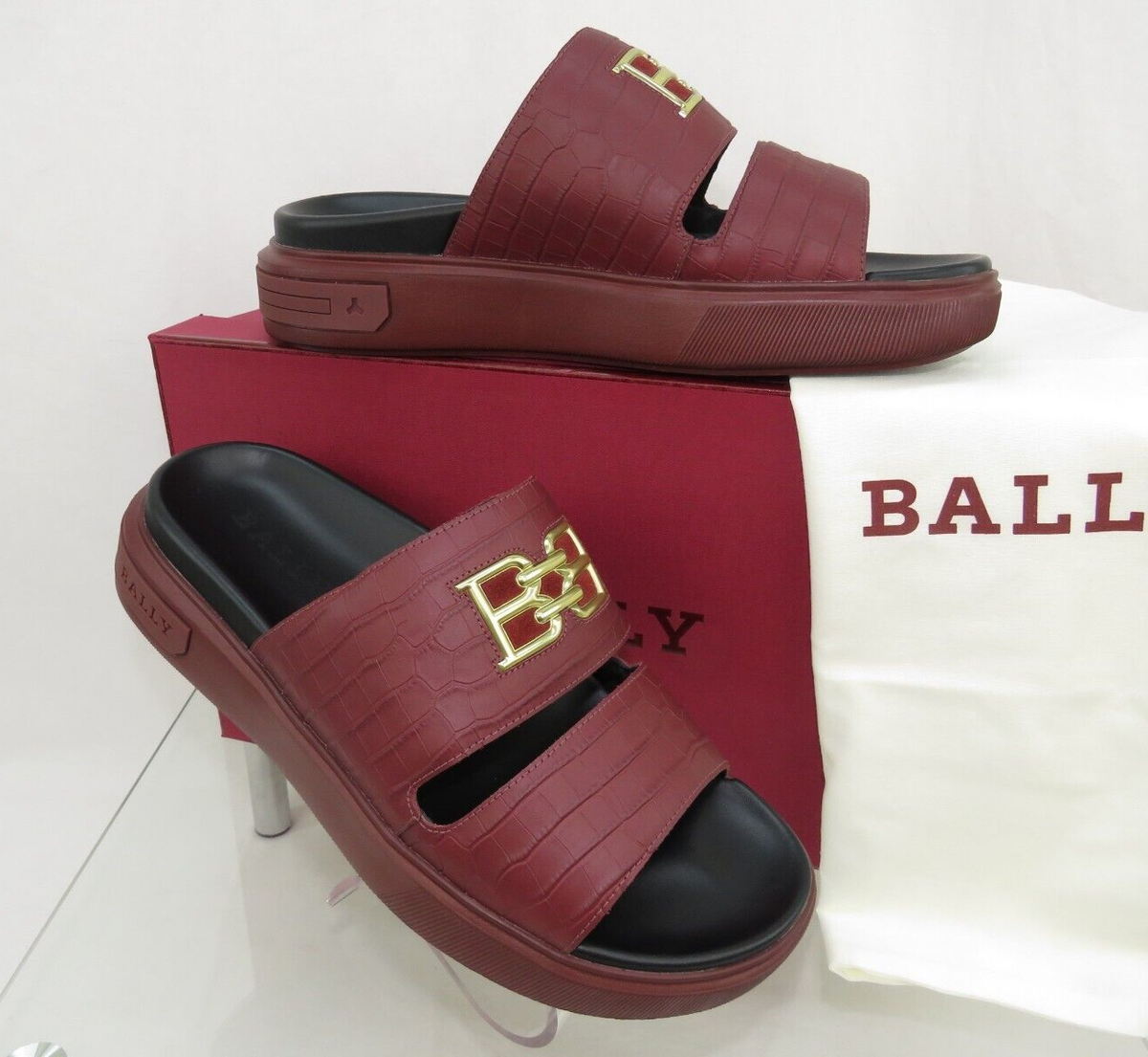 BALLY★素敵!JYM MAROON LEATHER B CHAIN LOGO SANDALS NIB BALLY JYM MAROON CROC PRINT LEATHER B CHAIN GOLD LOGO
