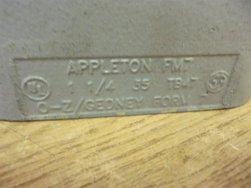 Appleton FM7 1-1/4" 35 TB47 OZ Gedney Form 7 Conduit Body *FREE SHIPPING*