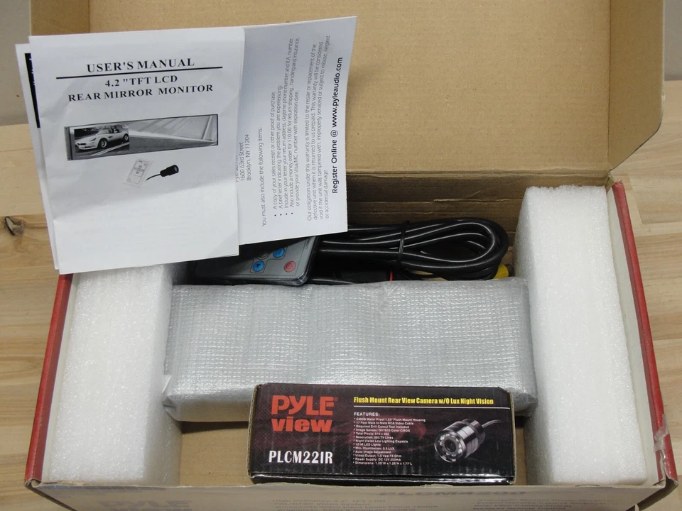 NEW PYLE VIEW 4.2" HIGH DEFINITION TFT LCD PLCM4200 - Image 2 of 2