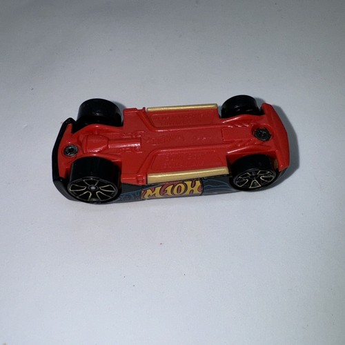 Hot Wheels Bully Goat Black Car 1-64 scale - Picture 7 of 7
