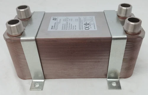 40 Plate Water to Water Brazed Plate Heat Exchanger 1" MPT Ports w/ Brackets