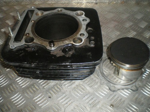 GRUPPO TERMICO CILINDRO PISTONE HONDA XL600 R XL 600 R 1983 PD03 - Imagen 1 de 6