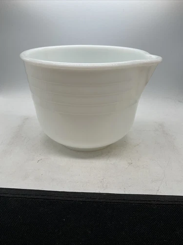 Pyrex - White Milk Glass Banded Small Mixing Bowl with Spout - 5” Tall