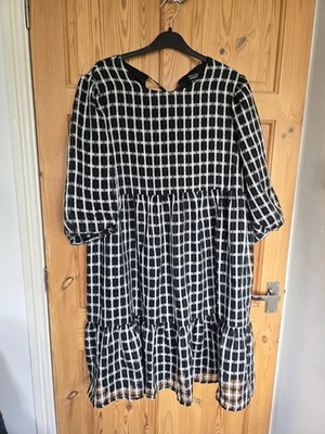 Womens New Look Maternity Black White Check Summer Casual Dress Size 18 - Image 1 of 2