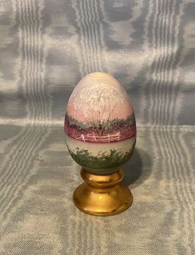Vintage Rare Fenton  Hand Paint  Nature Bridge   Egg Pedestal  Figurine     USA