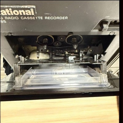 National 6band radio R9-585ジャンク National 6band radio R9-585