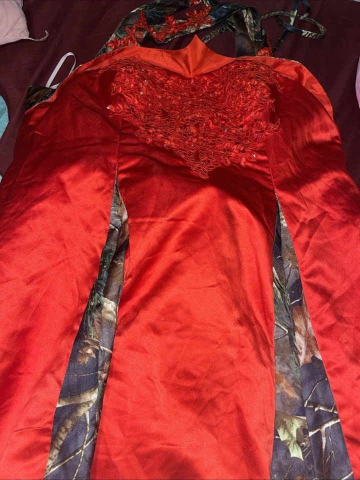 Vestidos de novia de encaje talla grande con capa con cuentas vestidos de novia tren de barrido Foto 4 de 4