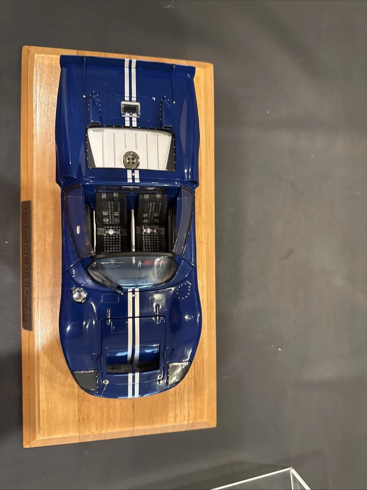 Exoto / Danbury 1966 Ford GT40 Roadster 1:18 & Display in Original Packaging - Image 2 of 4