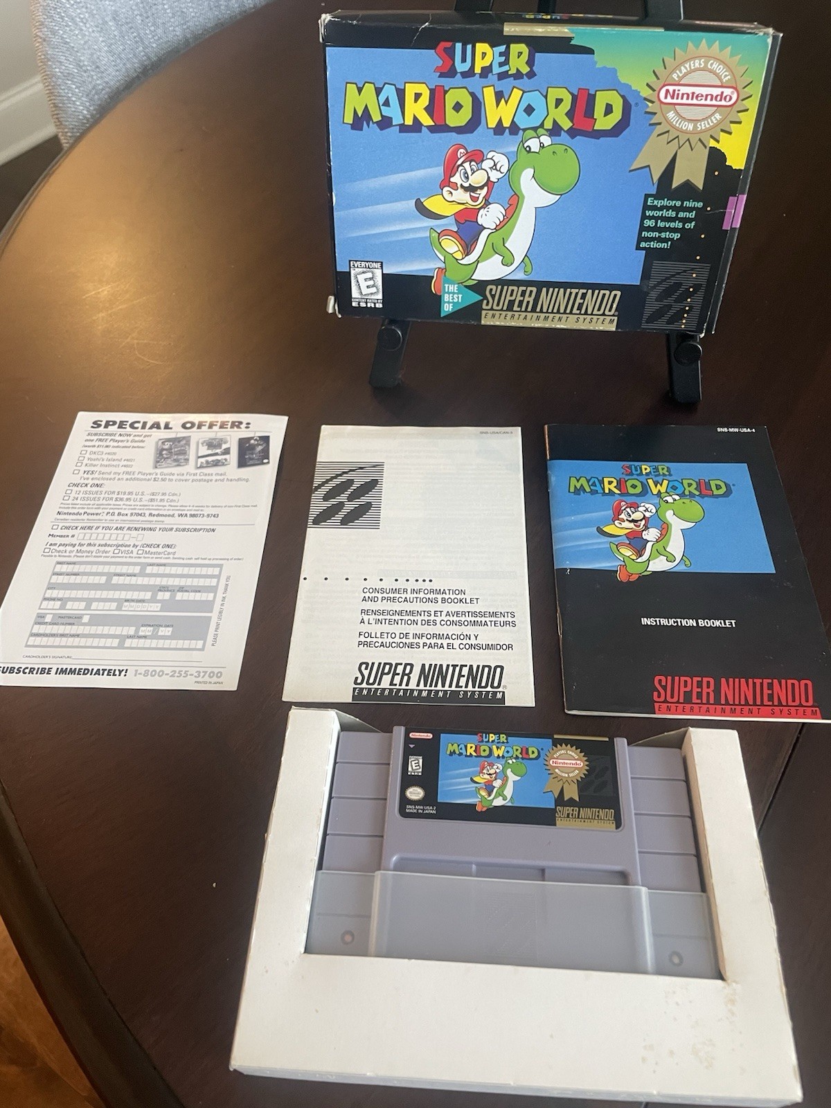 Super Mario World Player’s Choice (SNES, 1991) Complete in Box CIB, Tested