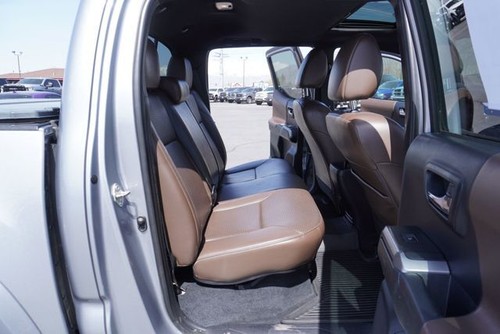 2016 Toyota Tacoma TRD SPORT - Picture 25 of 40