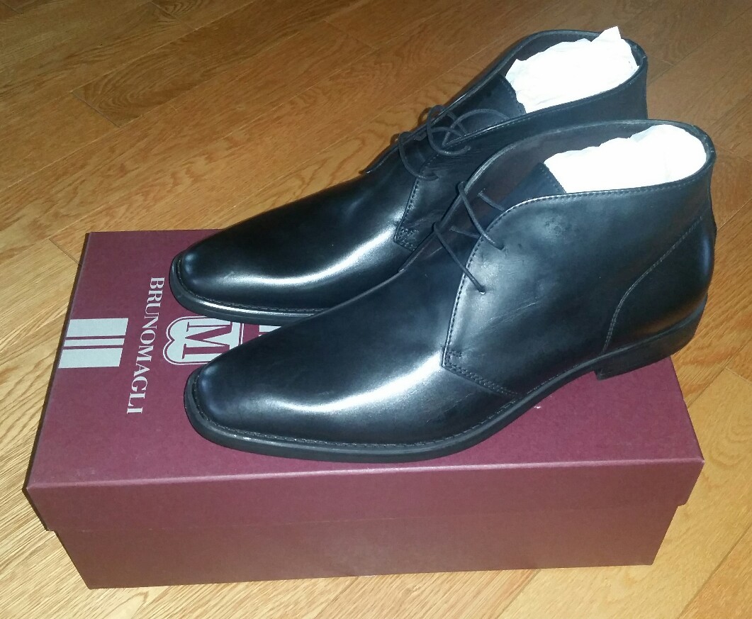 Bruno Magli Lincoln Leather Chukka Boots Men display picture 1