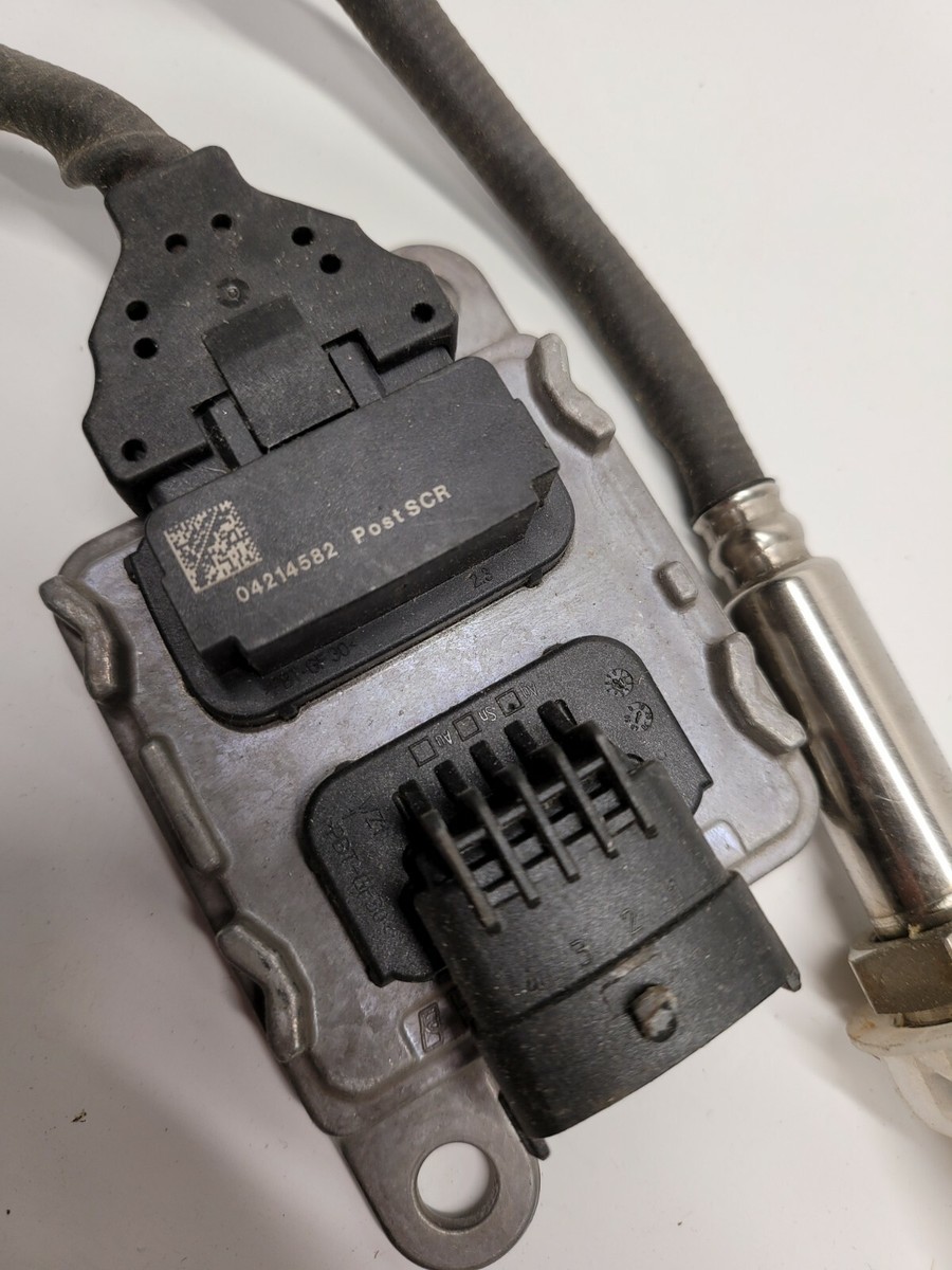 .. A ..¨̮　0424 GENUINE DEUTZ NOX SENSOR 04214582 POST SCR | eBay