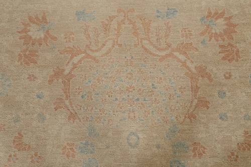 Alfombra de área tradicional floral silenciosa Chobi-Peshawar 9x12 hecha a mano de lana beige - Imagen 7 de 12