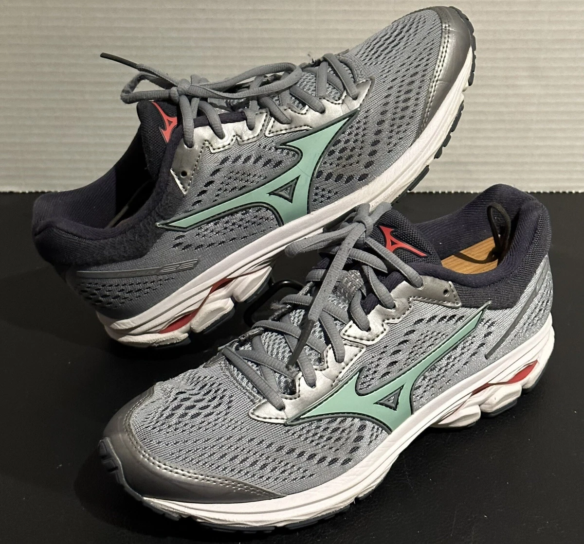 auditie Doe voorzichtig op vakantie Mizuno Wave Rider 22 Women&#039;s Grey And Turquoise Athletic Running Shoes  Sz 8.5 | eBay