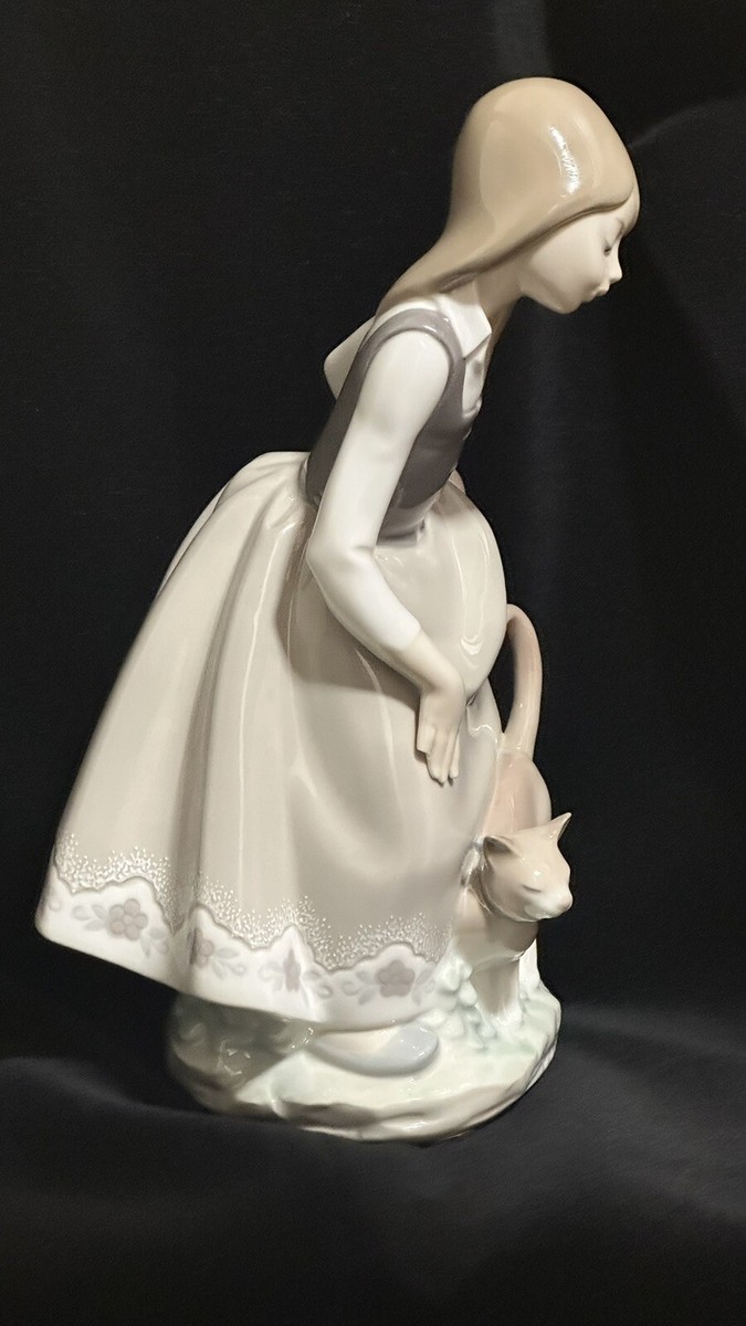 Lladro 少女像 ホワイト 🔥Lladro Porcelain Figurine “Little Girl With Cat” #1187 Glossy