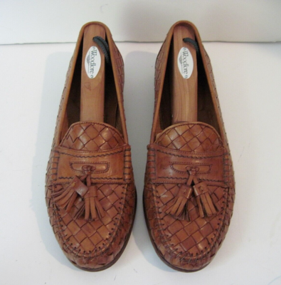 Allen Edmonds Tobago Tassel Loafers Brandy Brown Leather  display picture 1