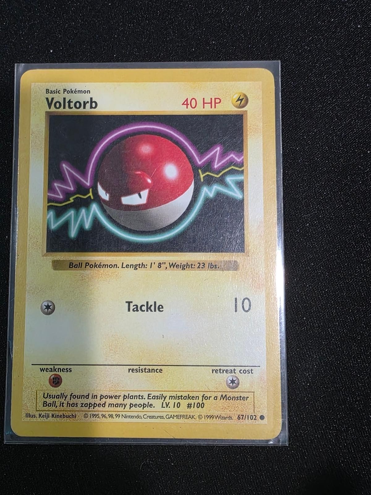 VOLTORB 67/102 Common Base Set Shadowless Pokemon 1st Edition Near Mint