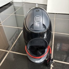 Nescafé Dolce Gusto DeLonghi coffee capsule machine EDG250.B