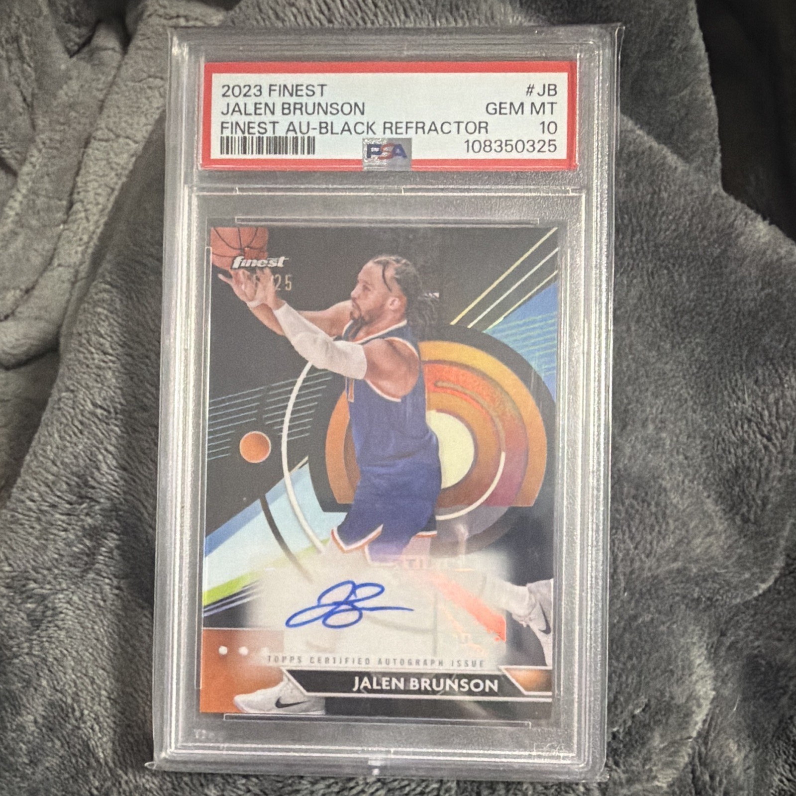 2023-24 Topps Finest Jalen Brunson FA-JB Black Refractor Auto /25 PSA 10