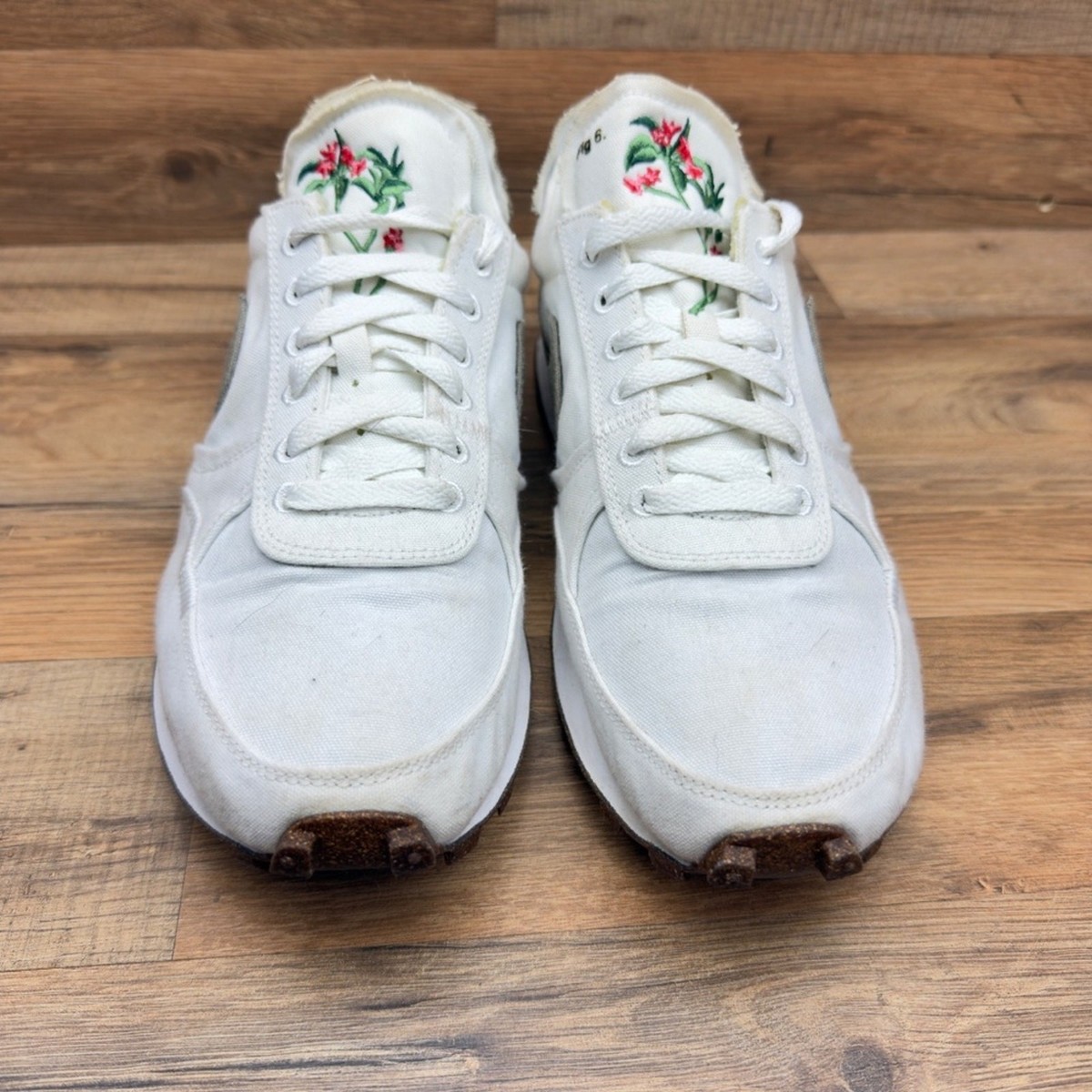 Nike Daybreak Type Pagoda Men's Size 9.5 White Galactic Jade