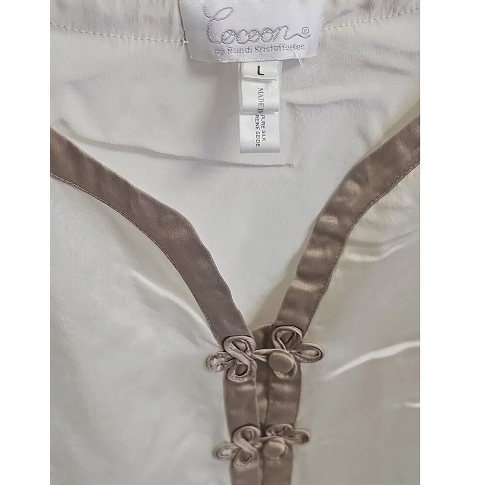 Conjunto de pijama de seda pura Cocoon de Randi Kristensen ropa de dormir salón cierre de rana L Foto 2 de 4