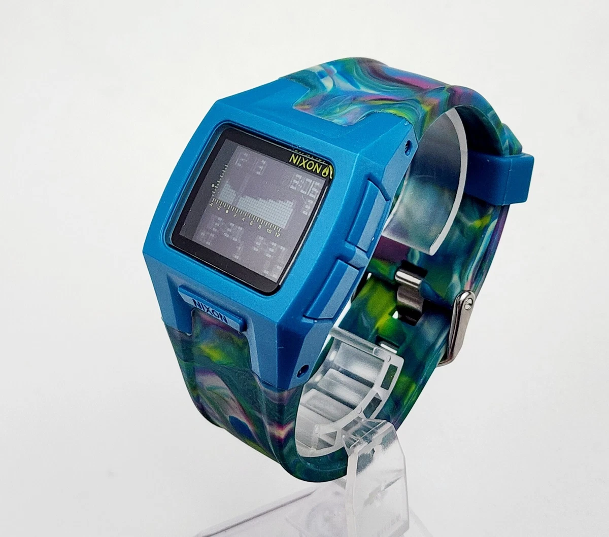 Nixon lodown hotsell