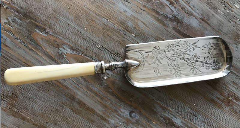 Crumber, Antique Silverplate