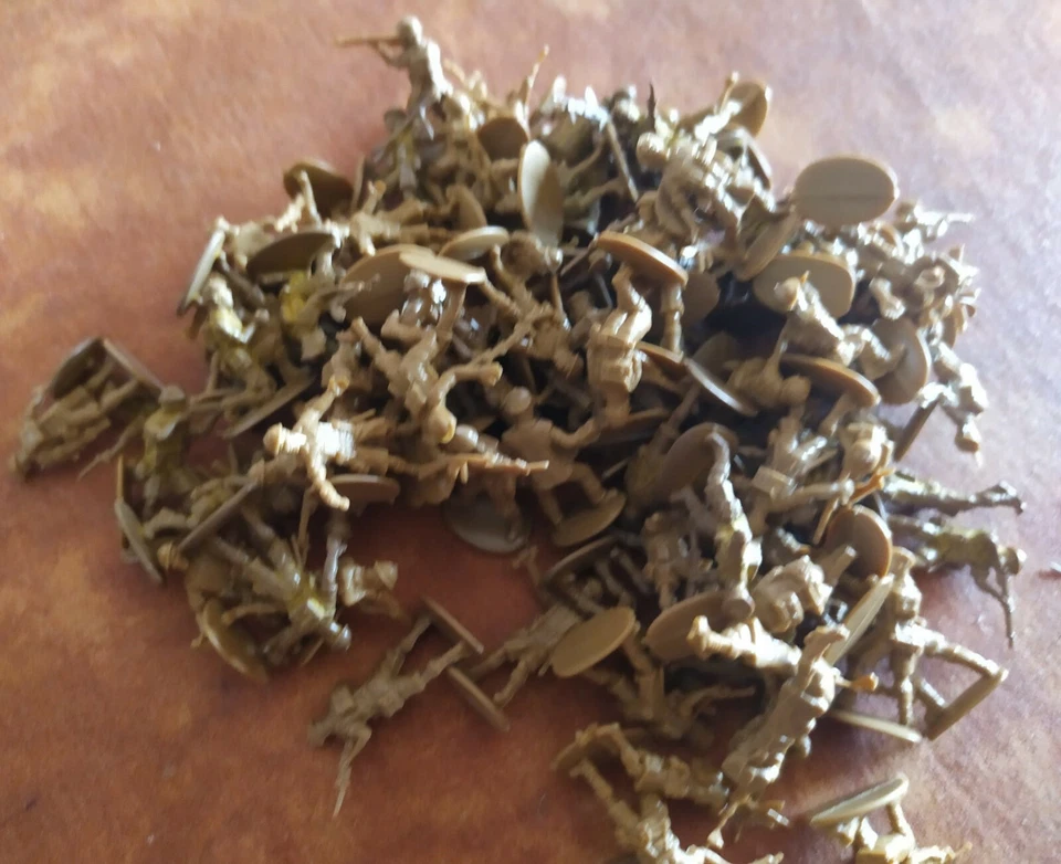 8° armata inglese  matchbox 1/72  numero 3 - Immagine 2 di 2