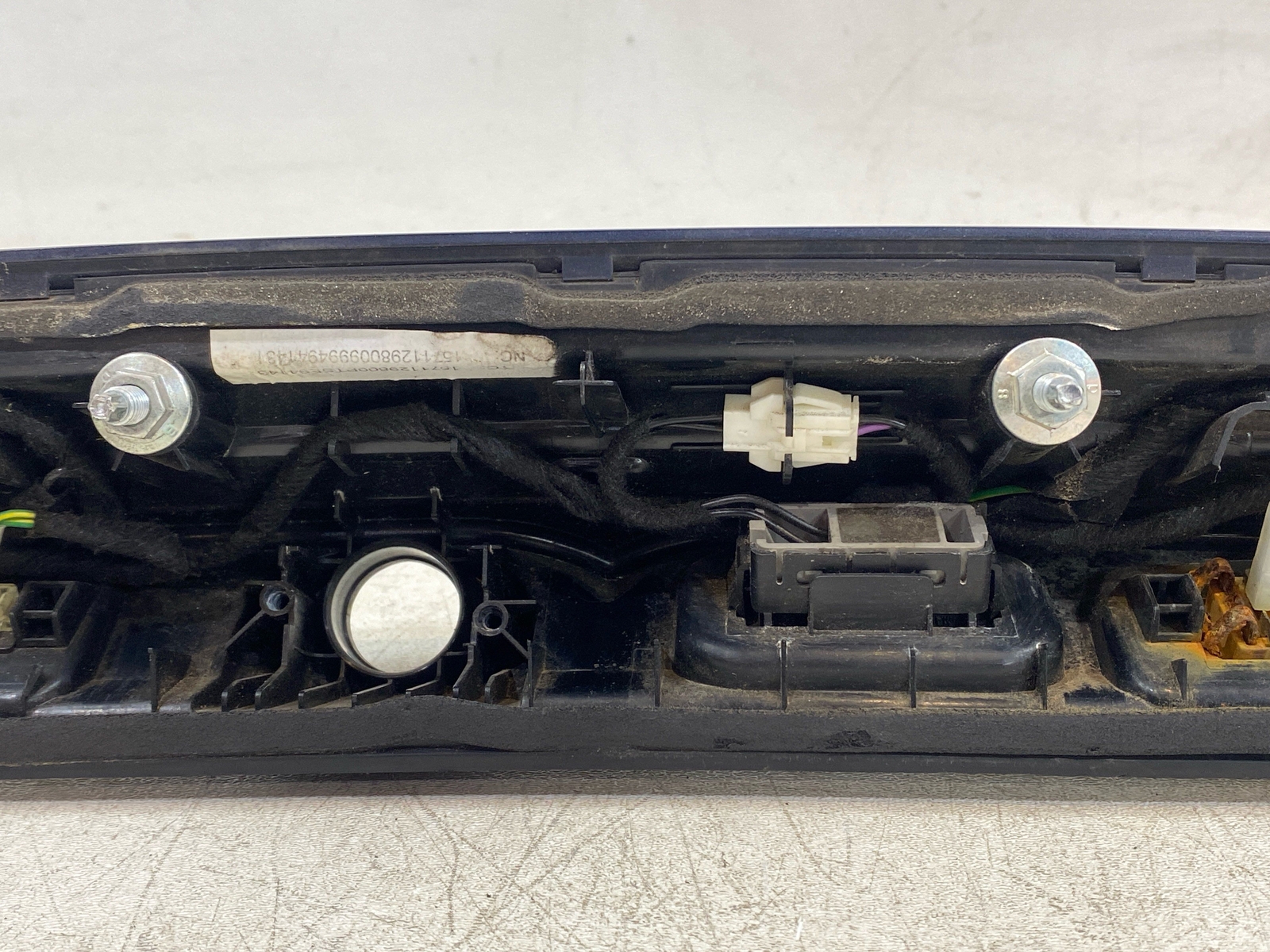 Fits 2014-2024 MASERATI GHIBLI Trunk Lid Moulding Finish Panel OEM 670126331