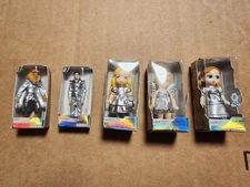 ZURU Mini Brands Disney 100 Anniversary, 7 Disney Assorted Minis 