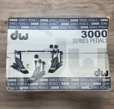 DW 3000 Series Bass Drum Pedals DWCP3002 Double Chain Double Pedal