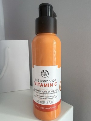 The Body Shop - Vitamin C Glow-Revealing Liquid Peel - 145 ml