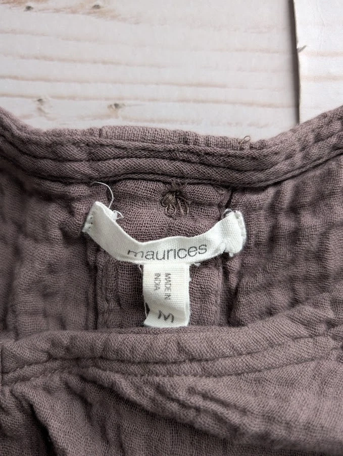 Blusa Maurices Talla Mediana Púrpura Botón Algodón Guaze Cuello en V Manga Corta Foto 2 de 4