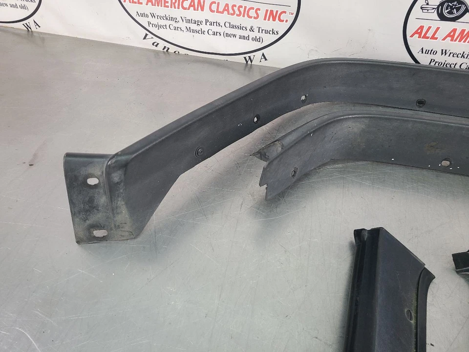 Hummer H2 2003-07 Juego de 6 piezas de guardabarros/capucha acampanada, izquierda/derecha - OEM Foto 2 de 4