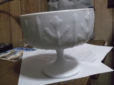 Vintage  Milk Glass Flower Leaf Vase Planter Compote Pedestal Dish Bowl 197 