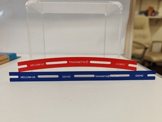 TRACKSETTA OO Gauge 10" Straight Template and 24" Radius Template CG T12