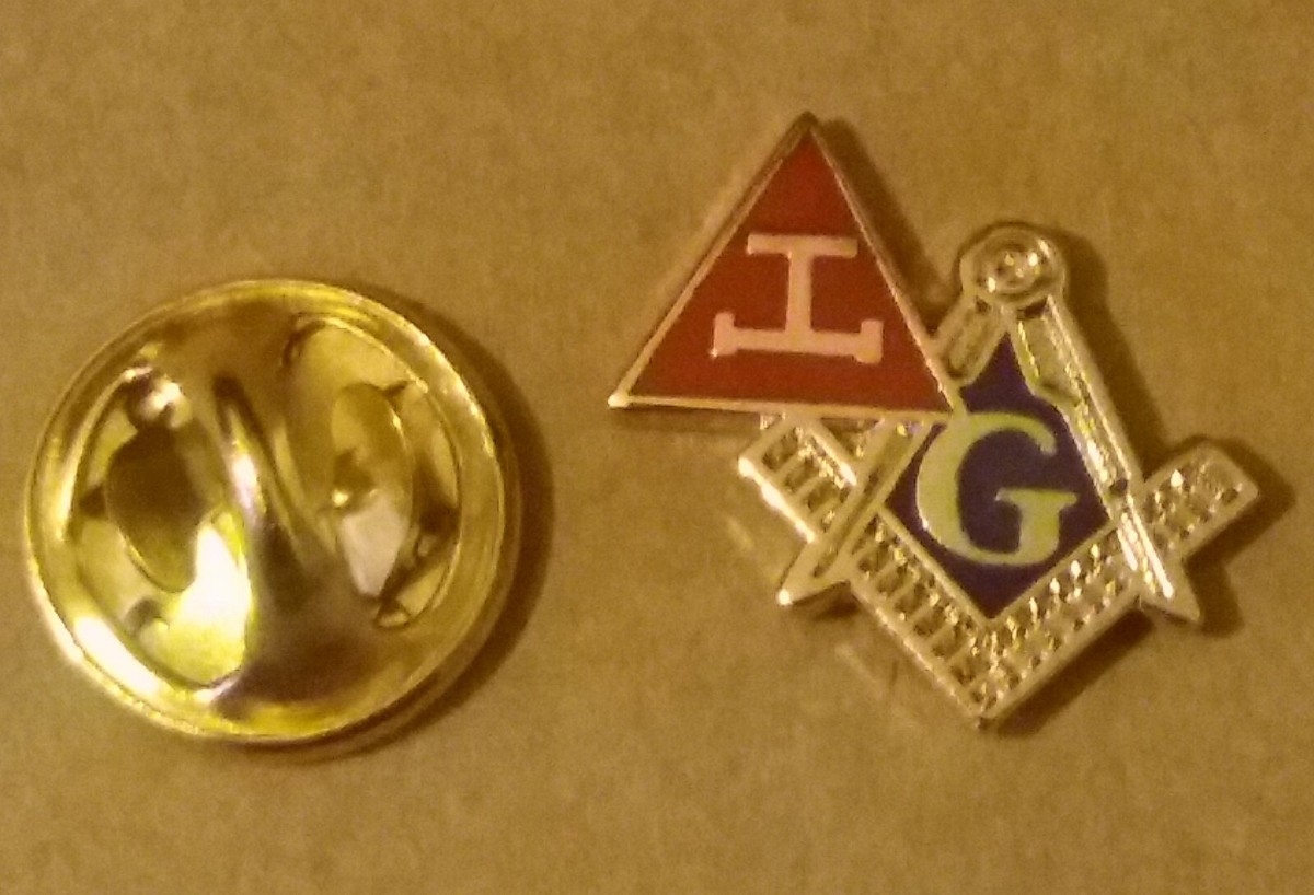 Smartbadge® Masonic Temple & Symbols In Triangle Freemason Badge - Foto 10